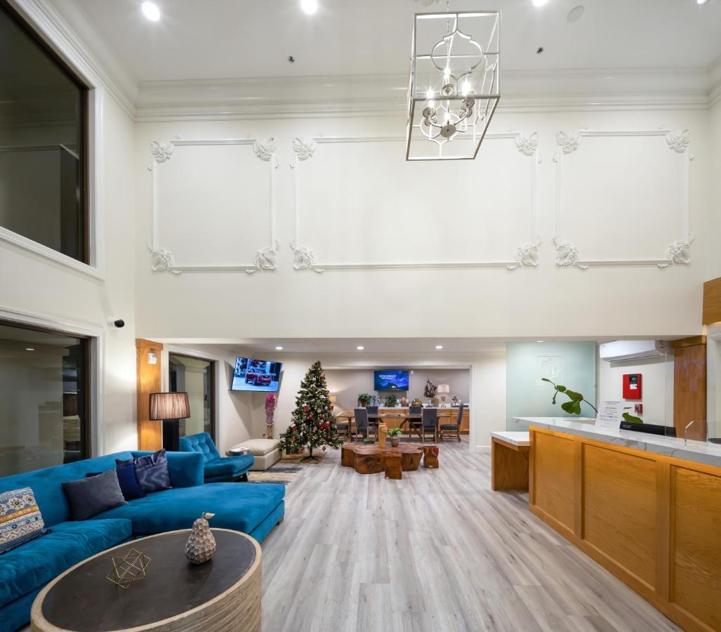 Hotel Huntington Duarte Bagian luar foto