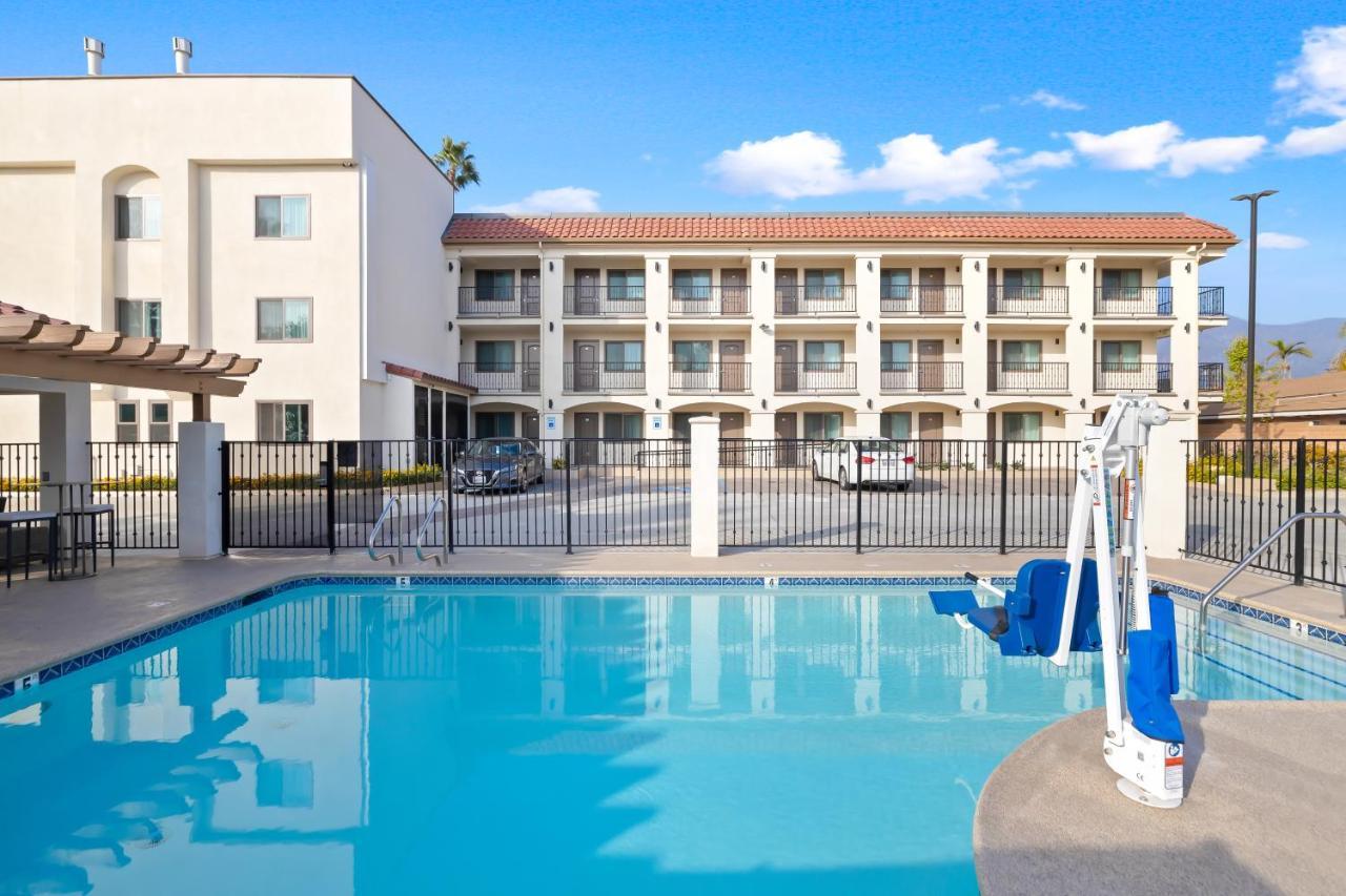 Hotel Huntington Duarte Bagian luar foto