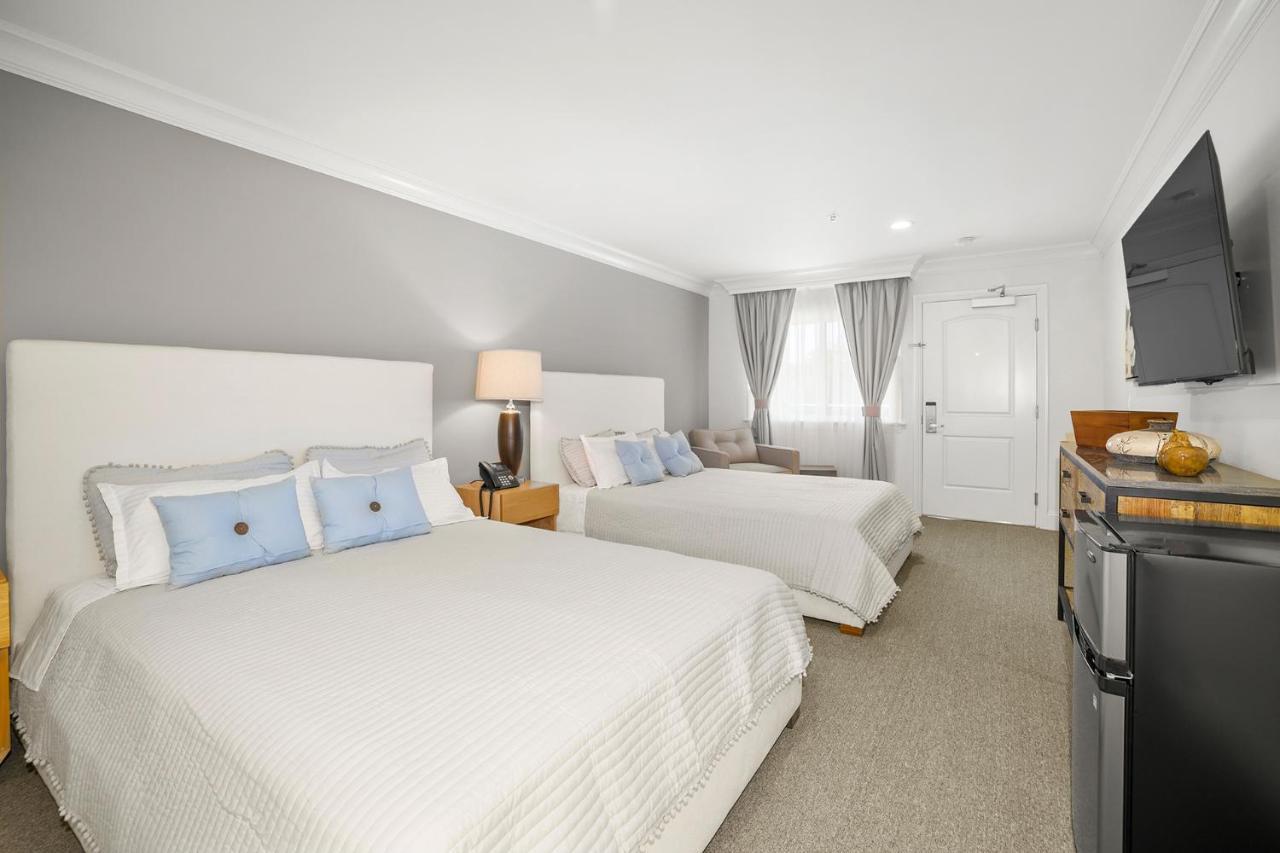 Hotel Huntington Duarte Bagian luar foto
