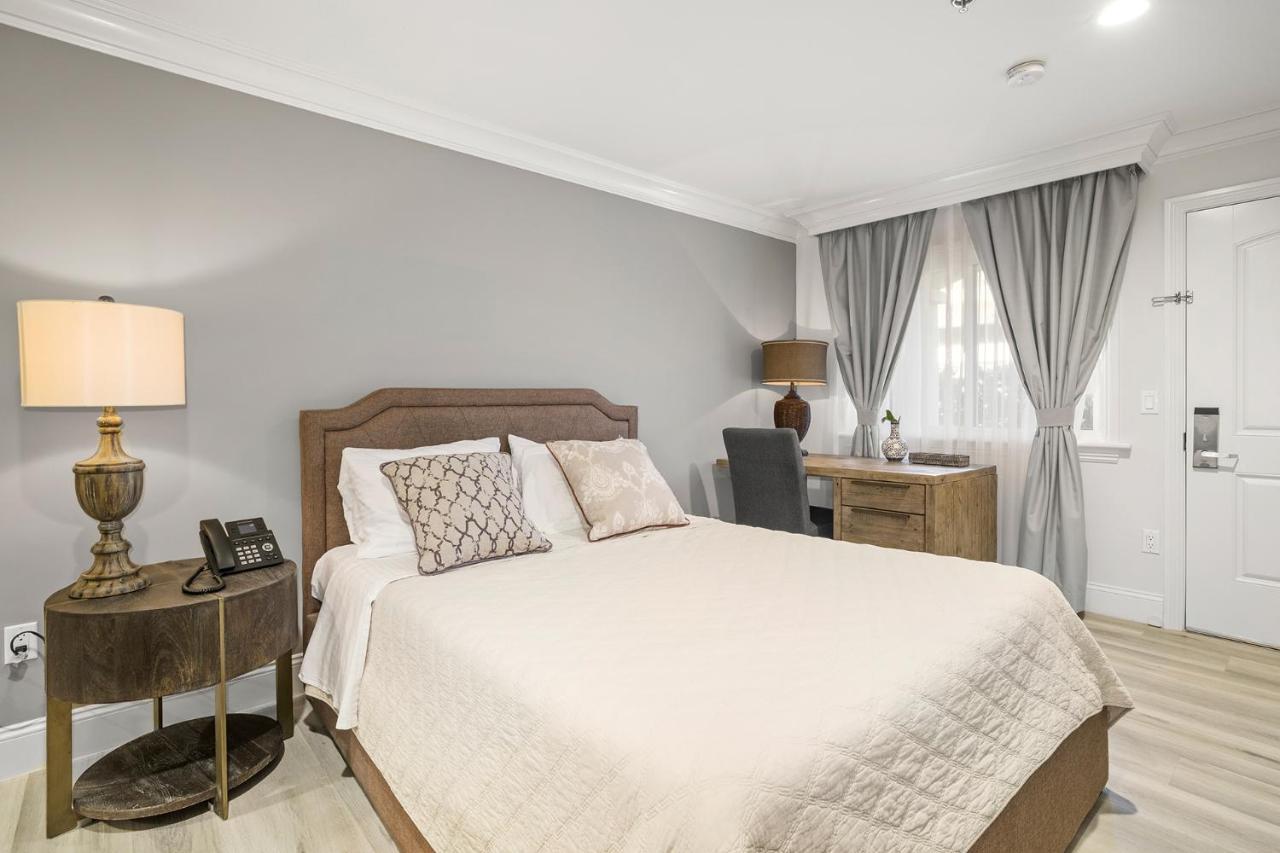 Hotel Huntington Duarte Bagian luar foto