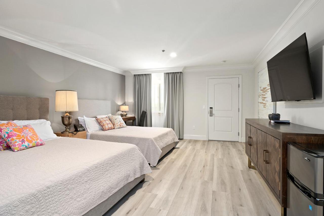 Hotel Huntington Duarte Bagian luar foto