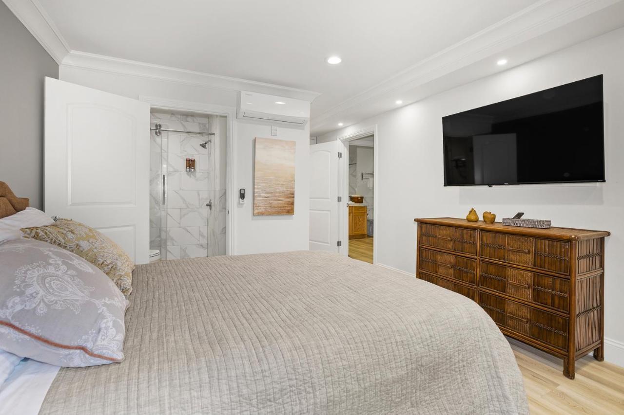Hotel Huntington Duarte Bagian luar foto